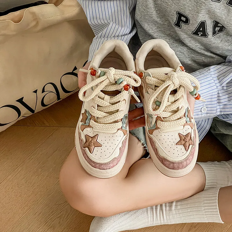 2024 Nuevos zapatos de mesa versátiles de Fashion Riverside Festival Festival Casual para hombres para hombres y mujeres.
