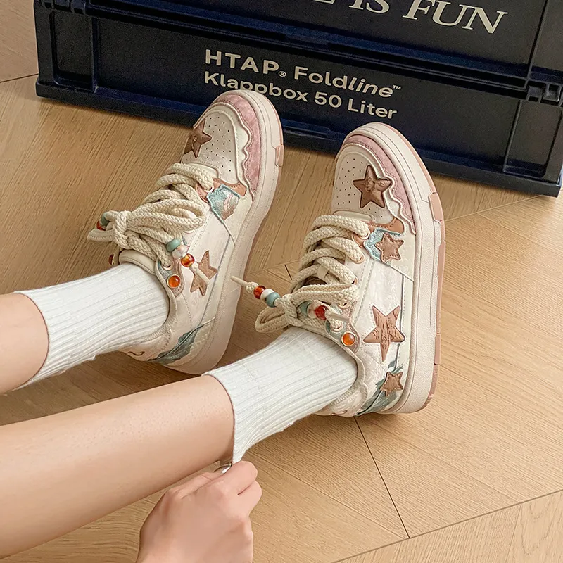 2024 Nuevos zapatos de mesa versátiles de Fashion Riverside Festival Festival Casual para hombres para hombres y mujeres.