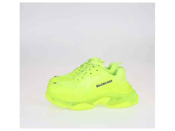 Balenciaga Zapatillas bajas Triple S en amarillo fluo 