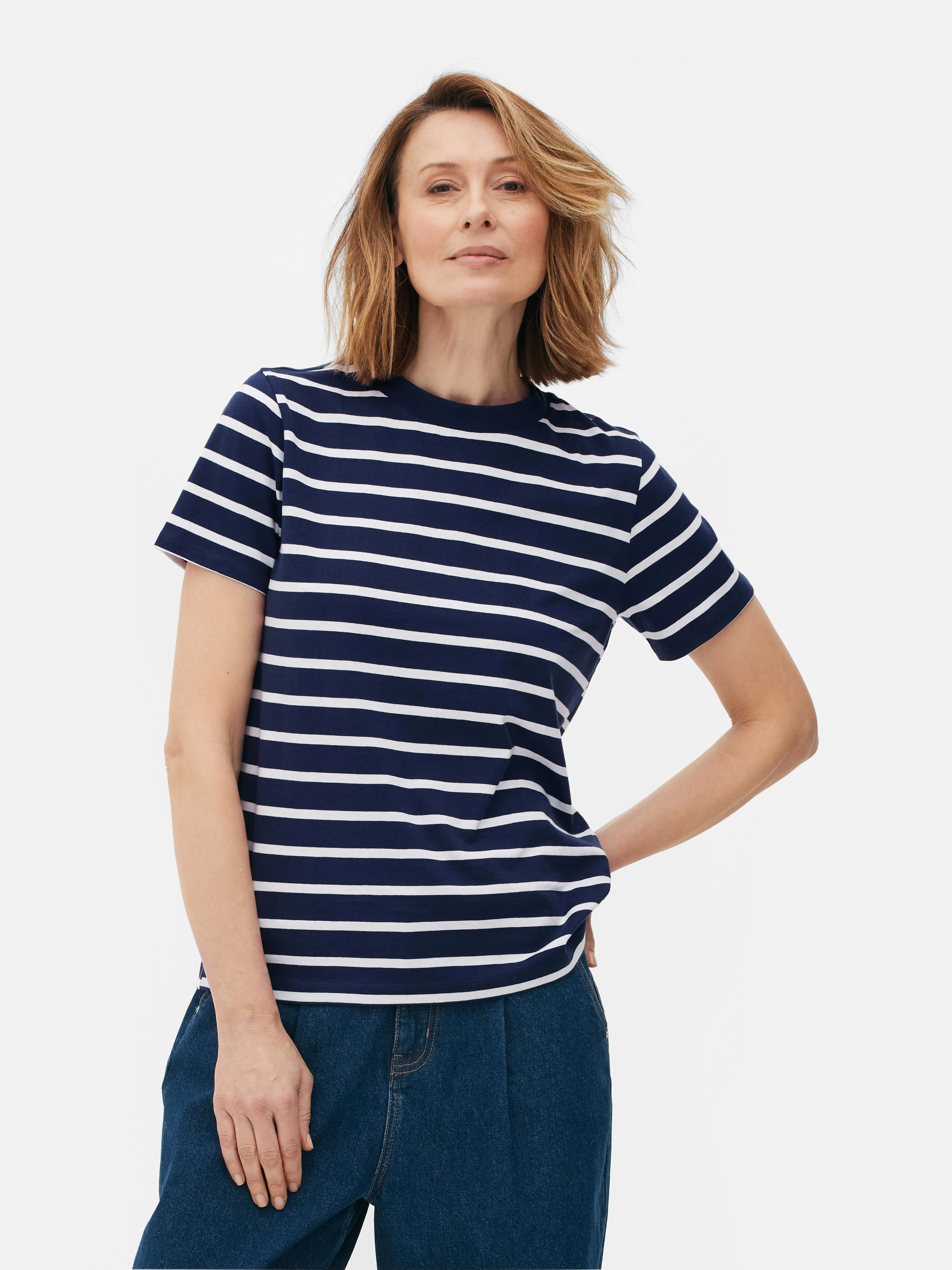 Camiseta a rayas con cuello redondo