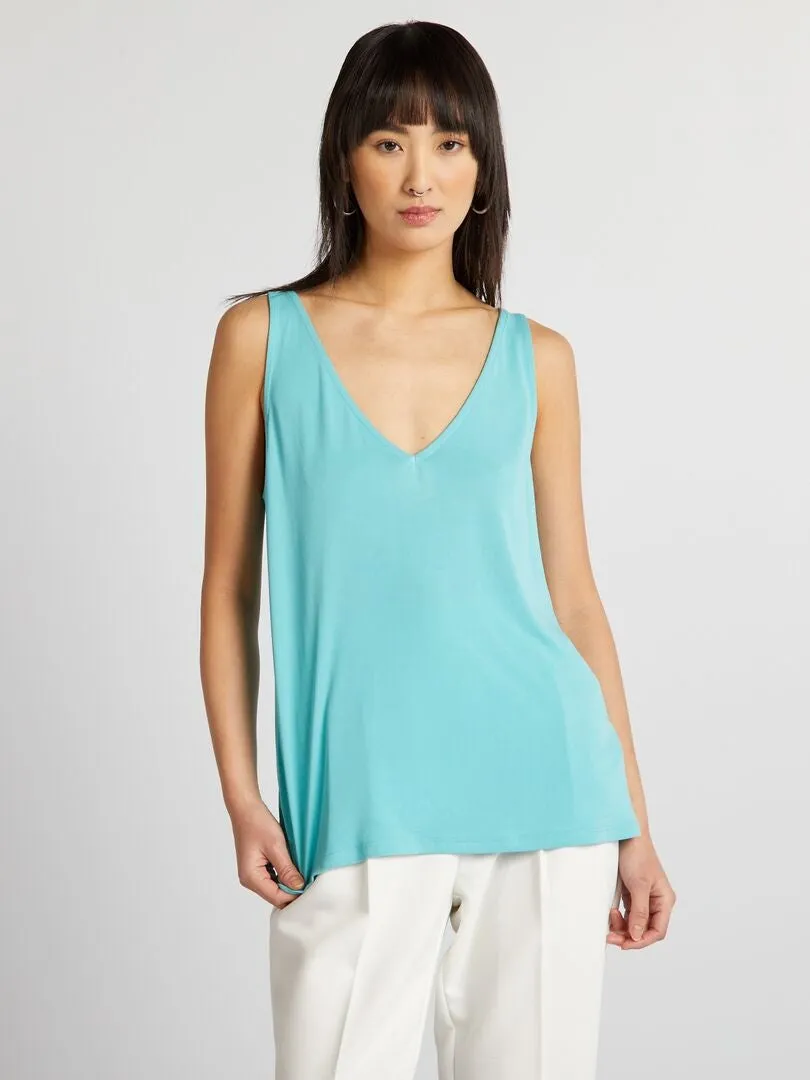CAMISETA DE CANALé CON CUELLO PRONUNCIADO  AZUL