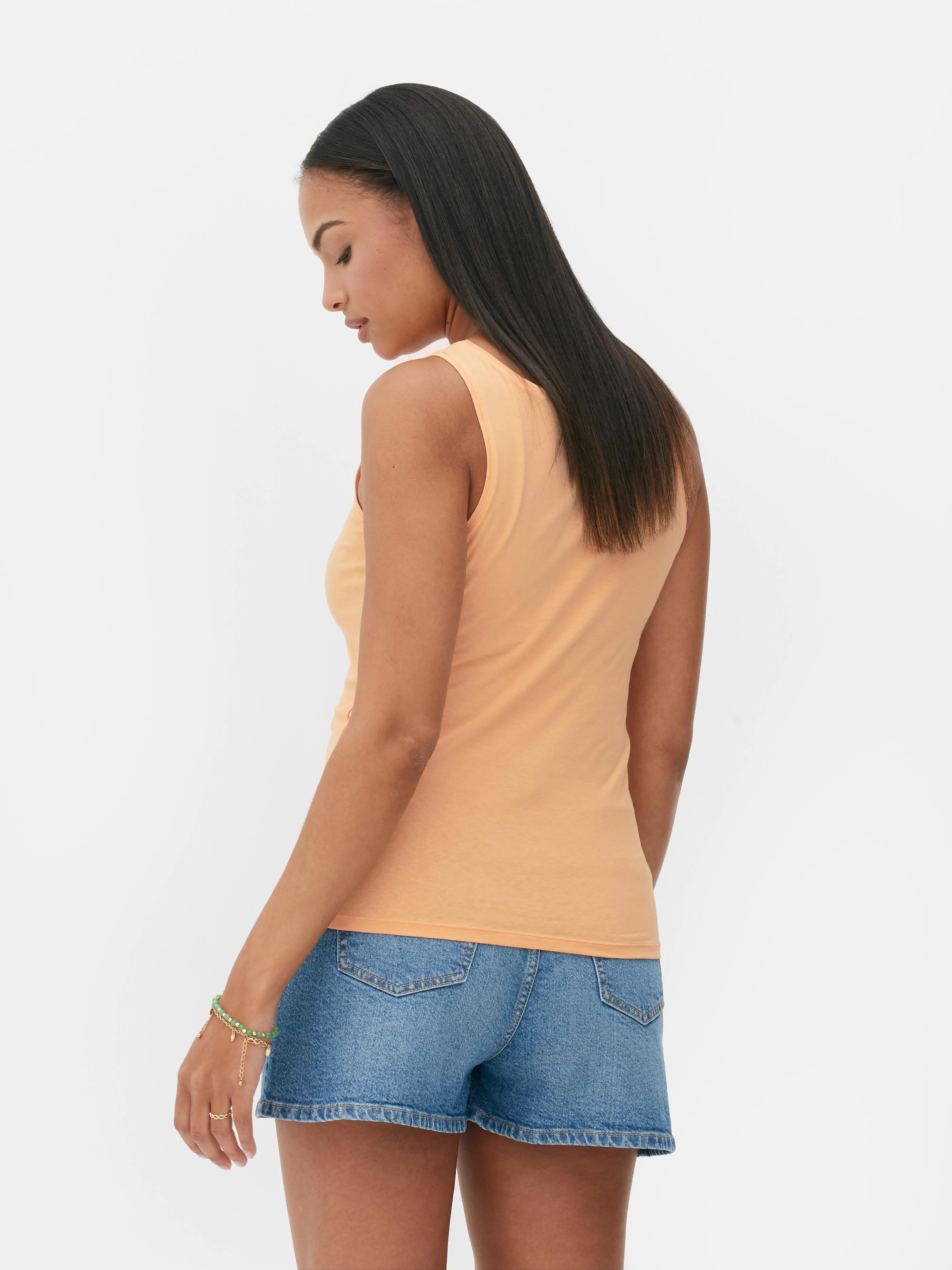 Camiseta sin mangas elástica básica de escote amplio