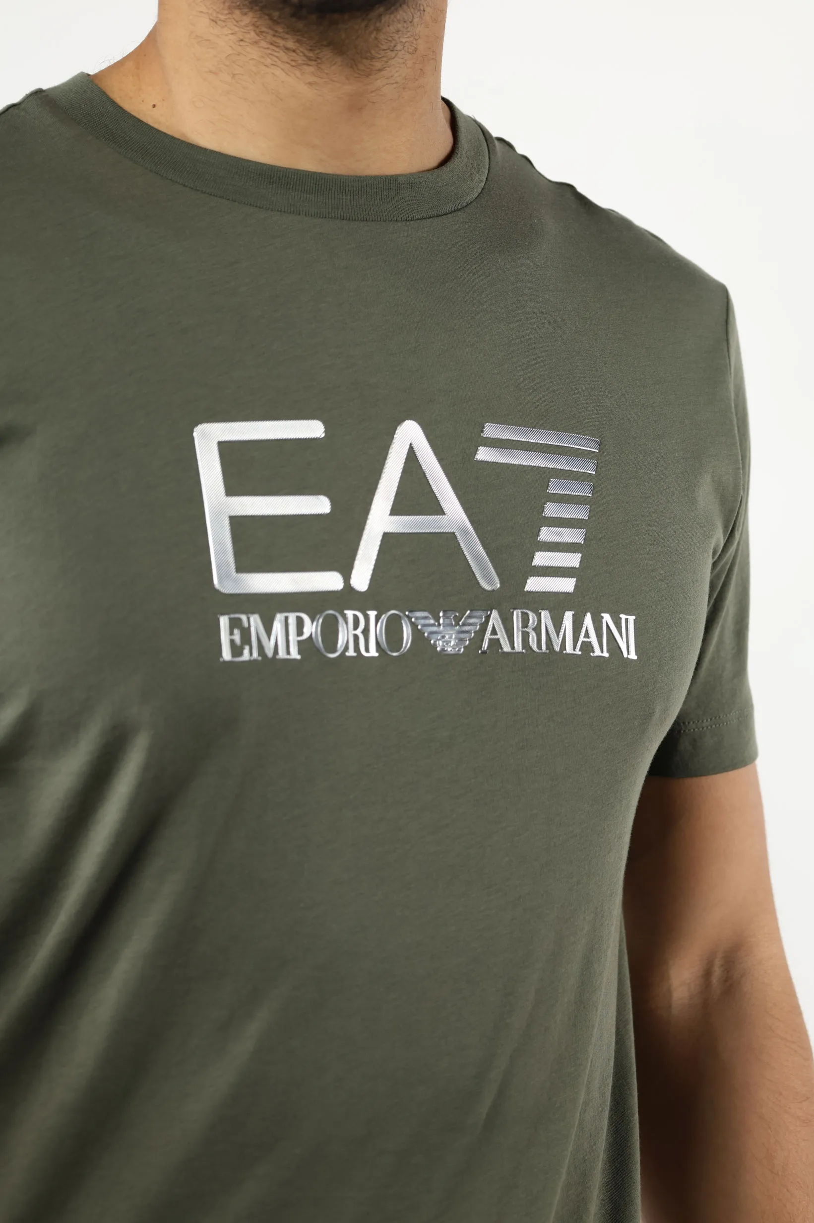 Camiseta verde con maxilogo 