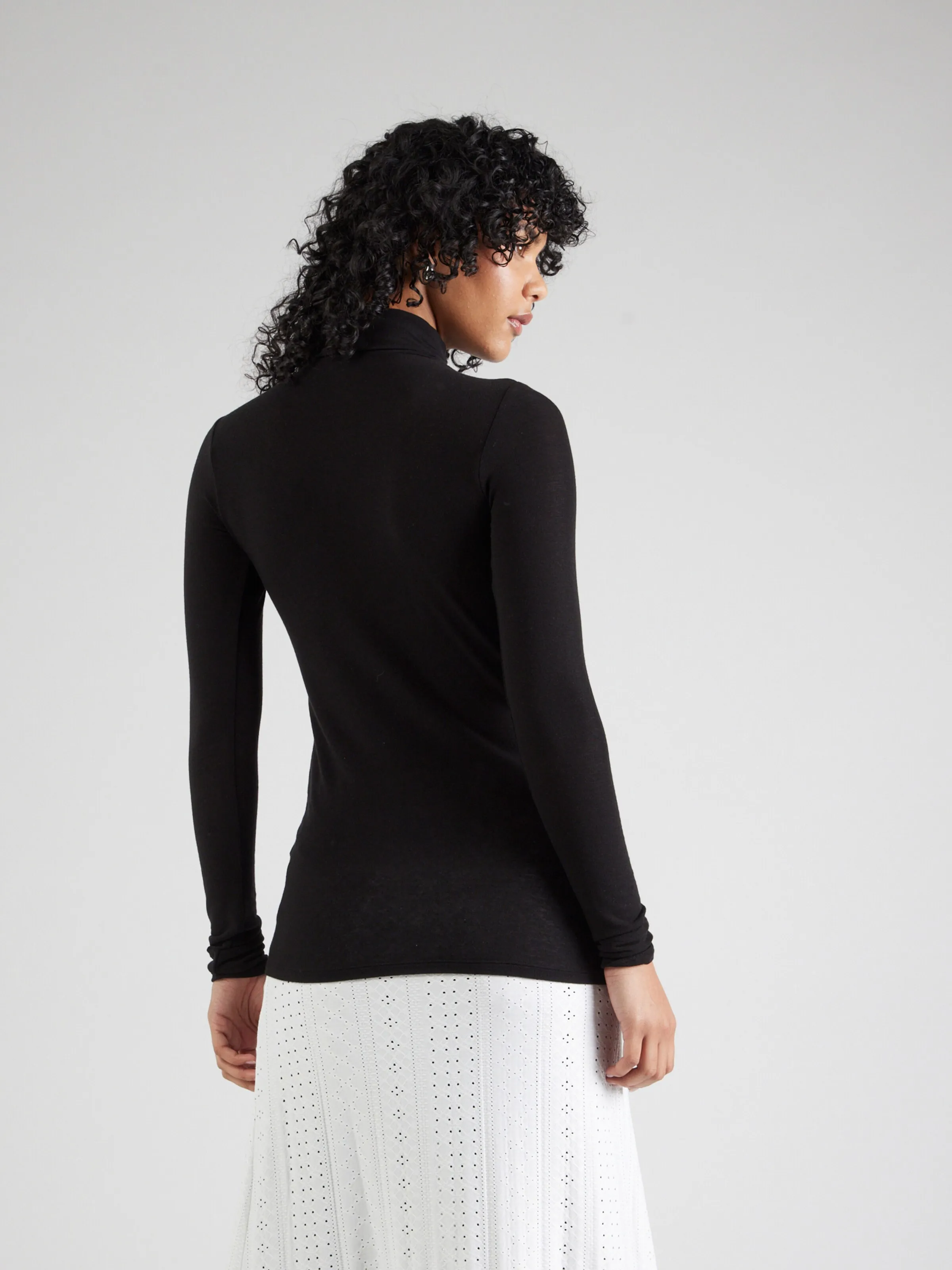 Camiseta 'Matima' SECOND FEMALE en Negro