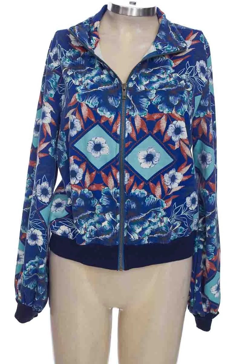 CHAQUETA / ABRIGO COLOR AZUL  PACíFIKA