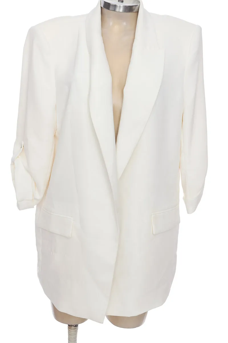 CHAQUETA / ABRIGO COLOR BEIGE  ZARA