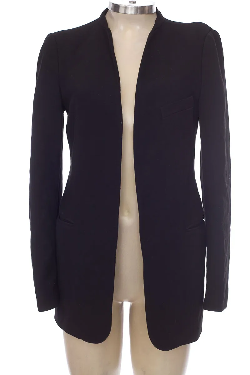 CHAQUETA / ABRIGO COLOR NEGRO  ZARA