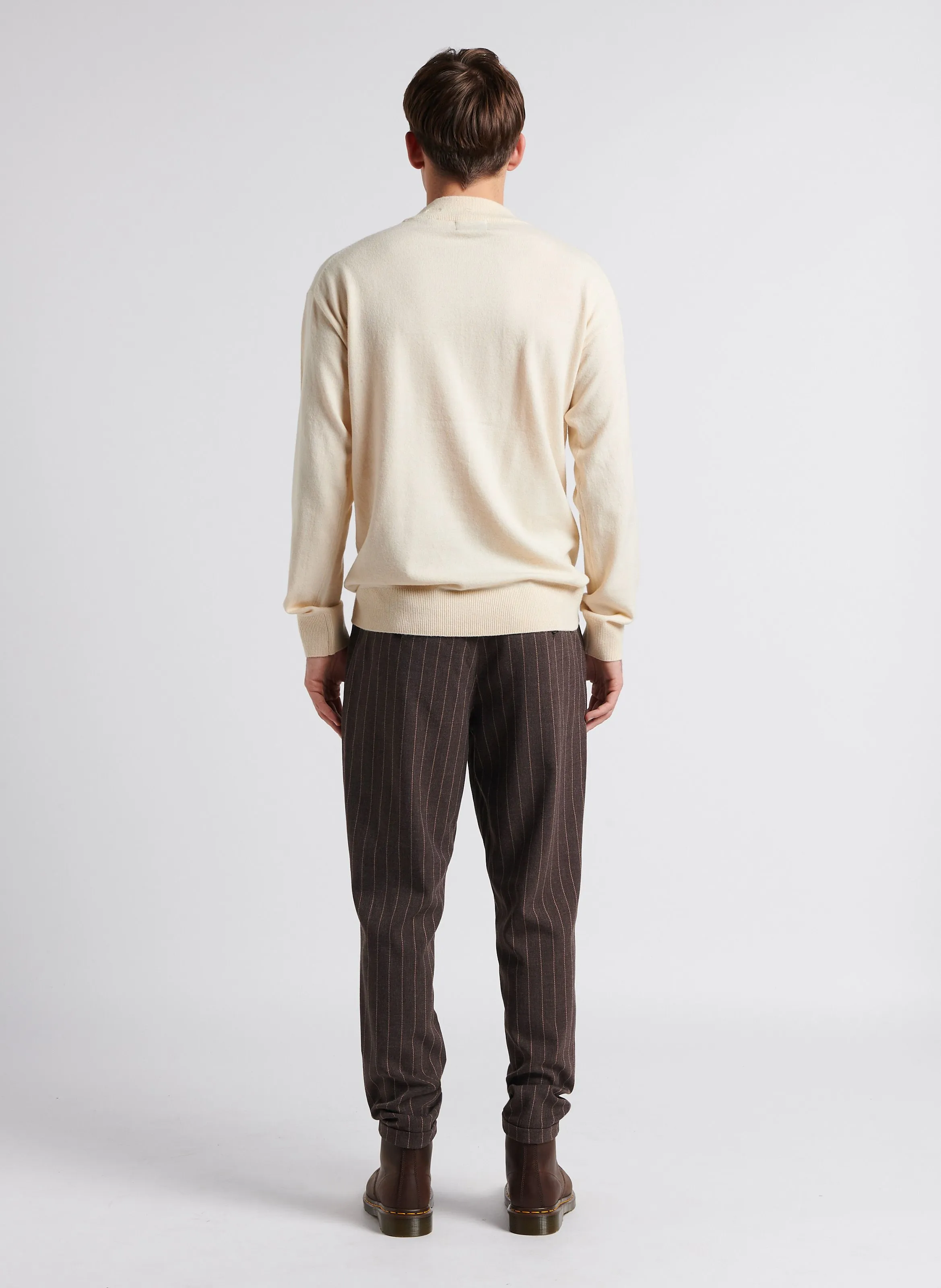 COMO  PANTALóN RECTO DE RAYAS EN MARRON