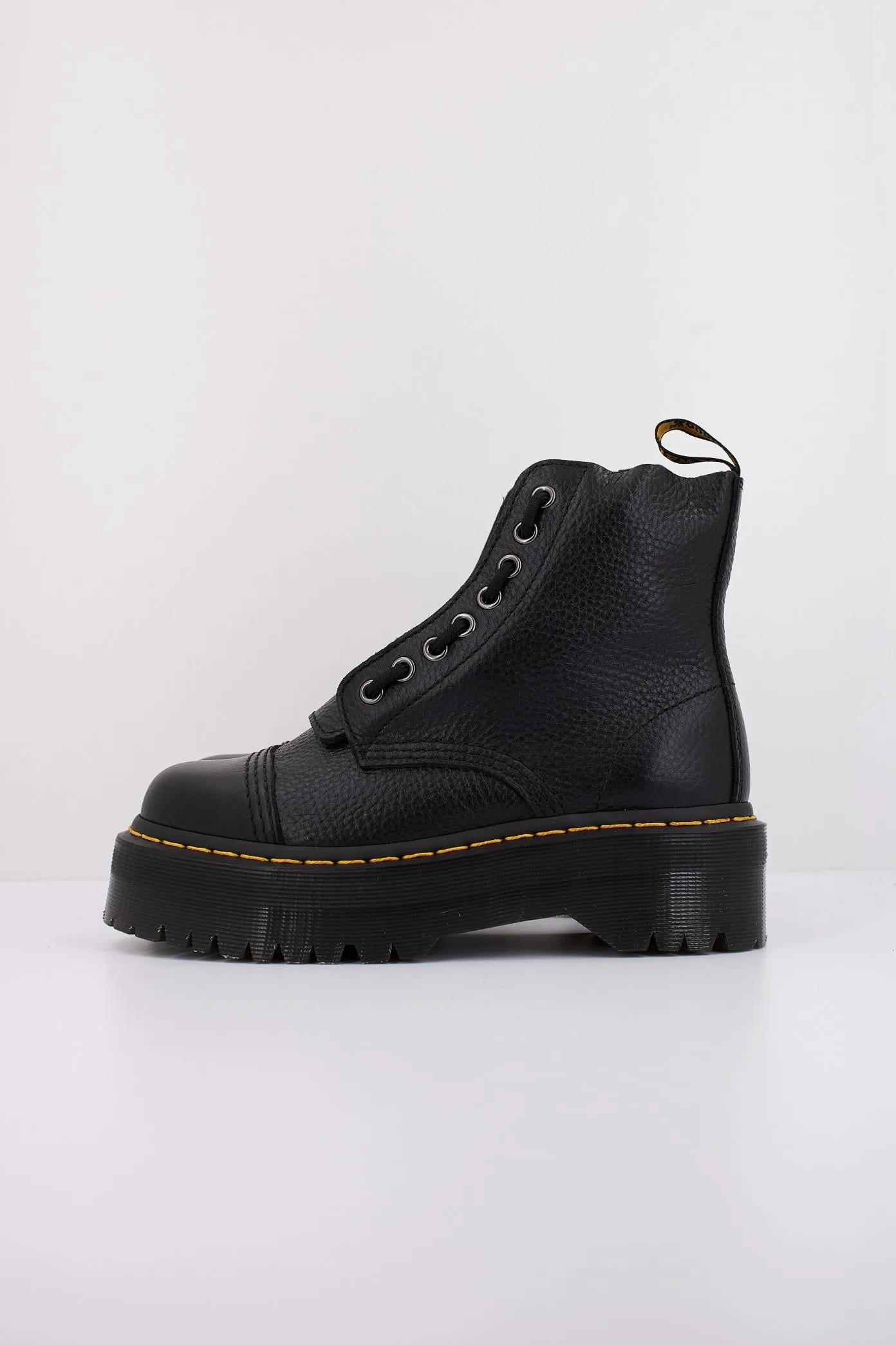 DR. MARTENS SINCLAIR 8 EYE AUNT S
