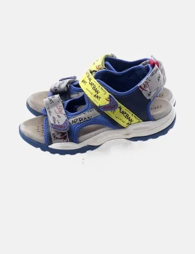 Geox Sandalia gris y azul estampado