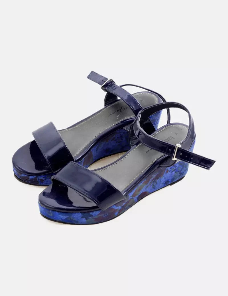 Lady glam Sandalia con cuña azul marino