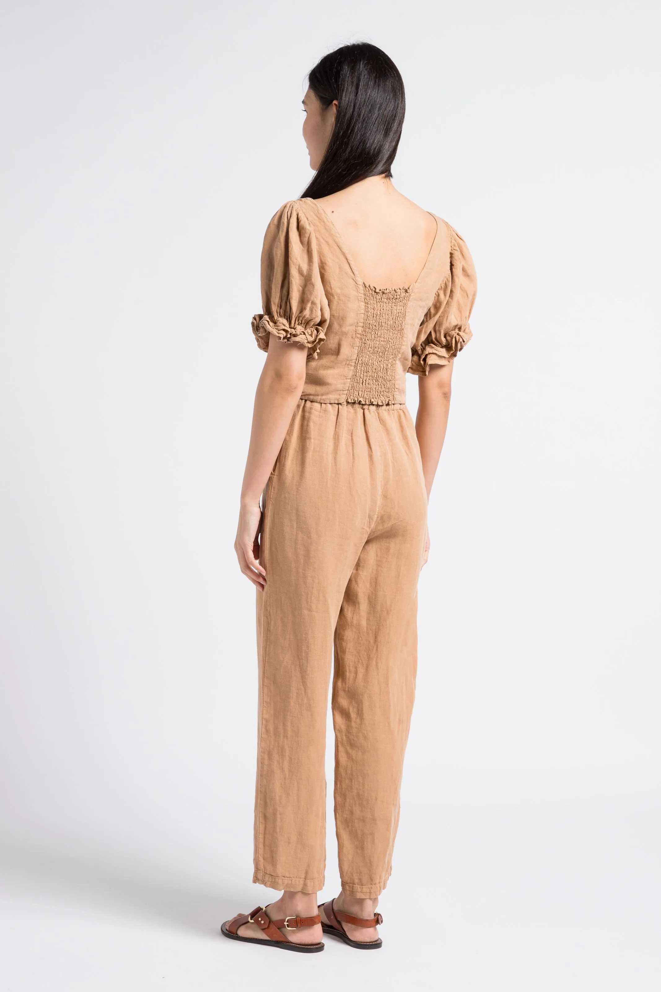 LONG BEACH  PANTALóN TAPERED DE LINO EN MARRON