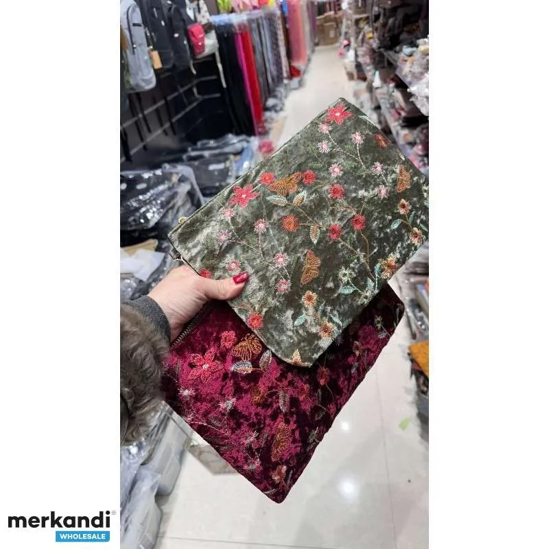 LOTE DE BOLSOS AL POR MAYOR  OFERTA EXCLUSIVA MAYORISTA
