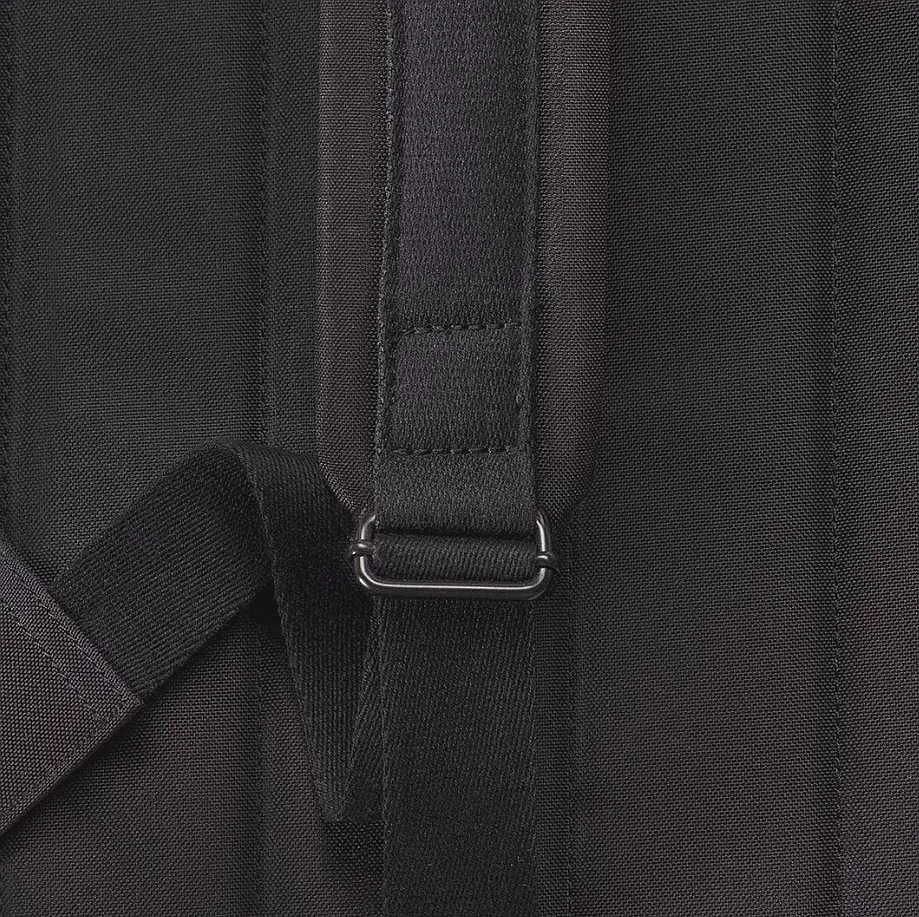 MOCHILA UCON ACROBATICS HAJO MEDIUM LOTUS  ALMOND