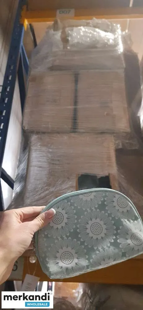 Necesones, bolsos, embalajes nuevos y originales, con etiquetado original