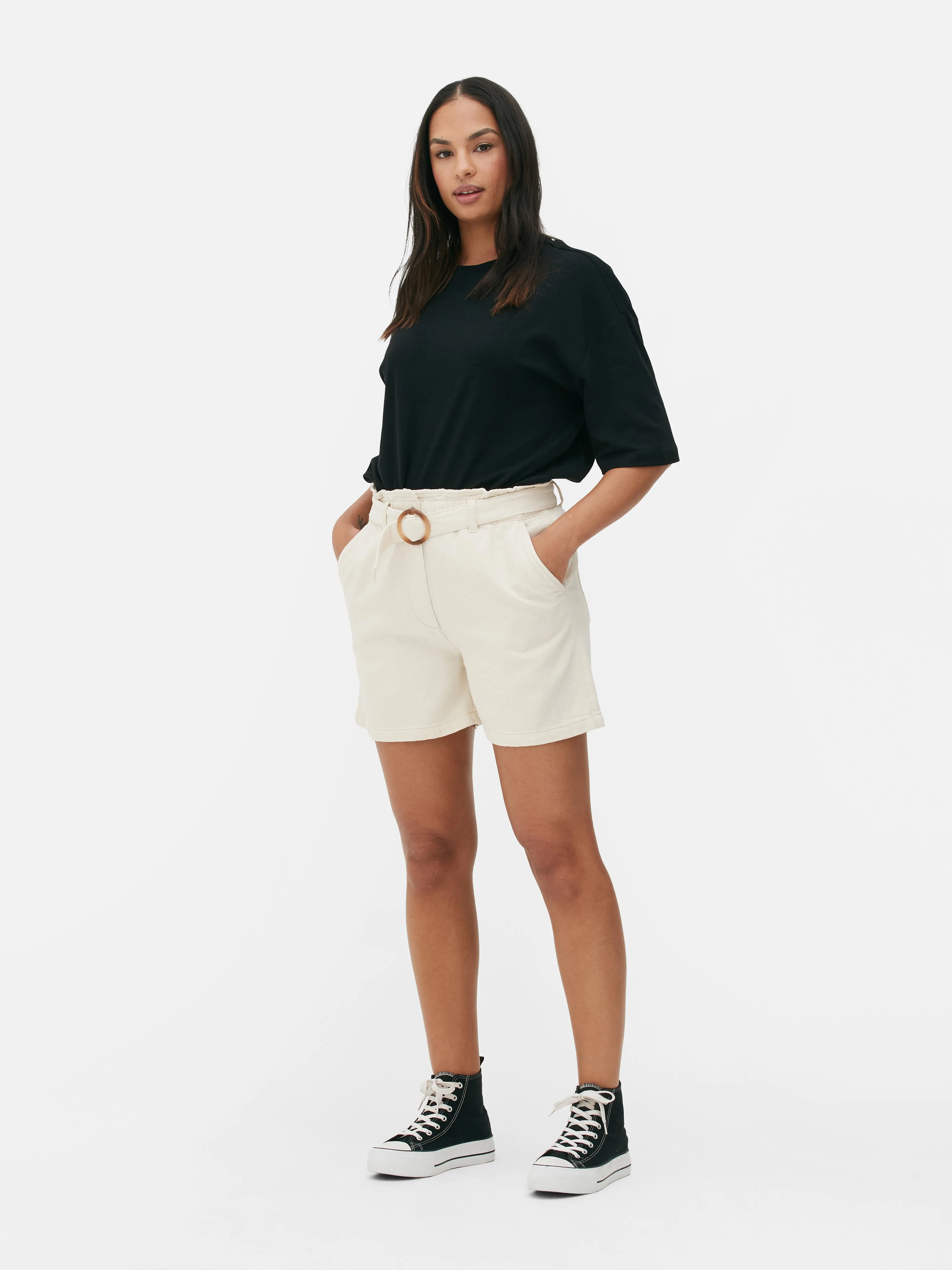 Pantalones cortos «paperbag» con cinturón