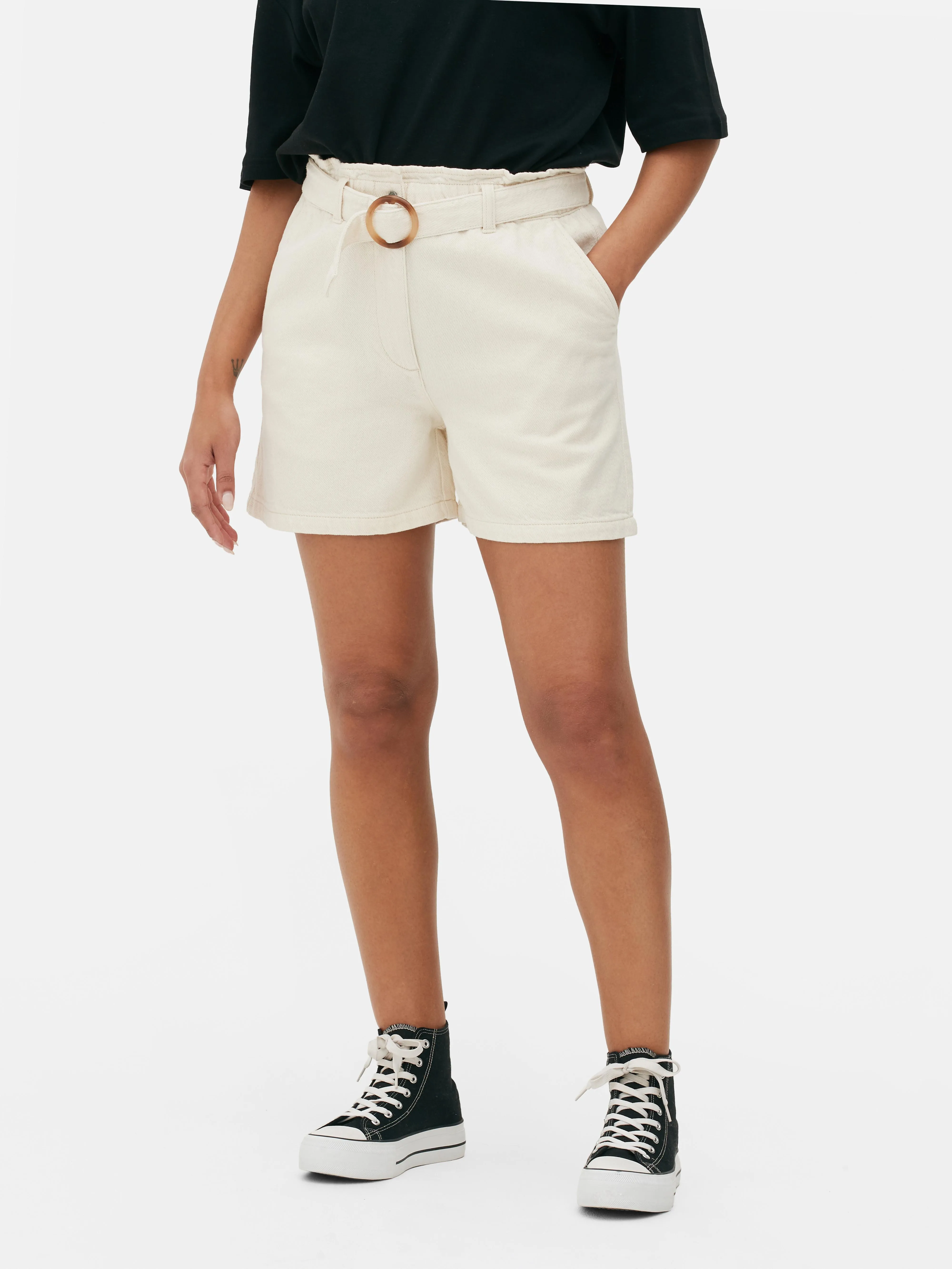 Pantalones cortos «paperbag» con cinturón