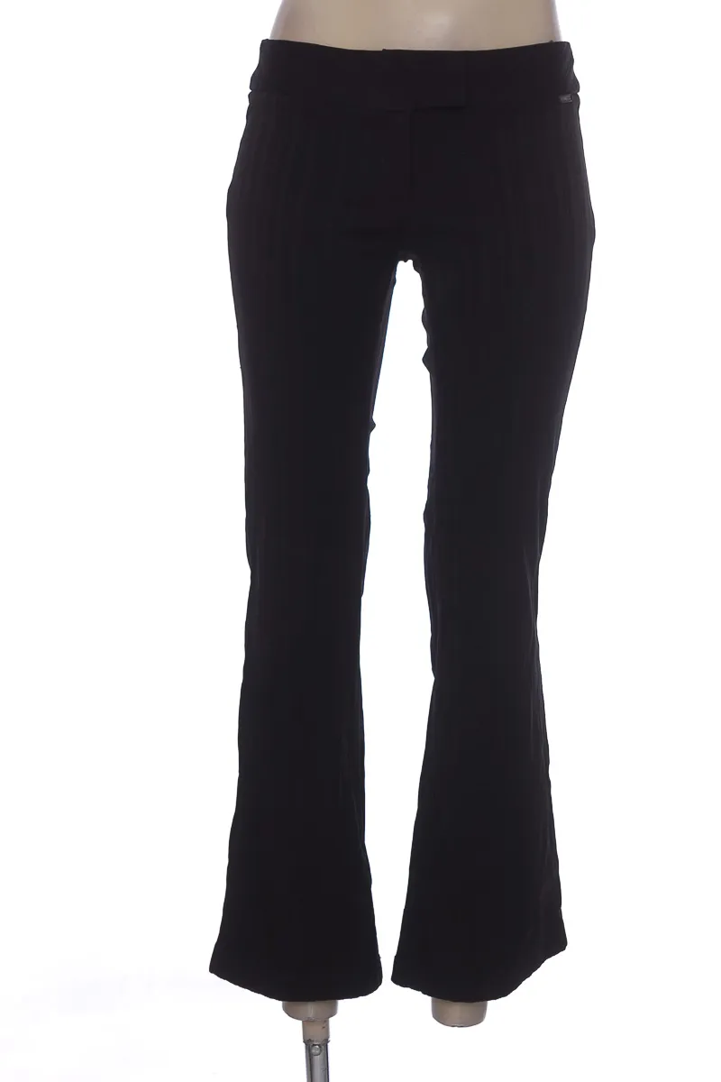 PANTALóN COLOR NEGRO  GUESS JEANS