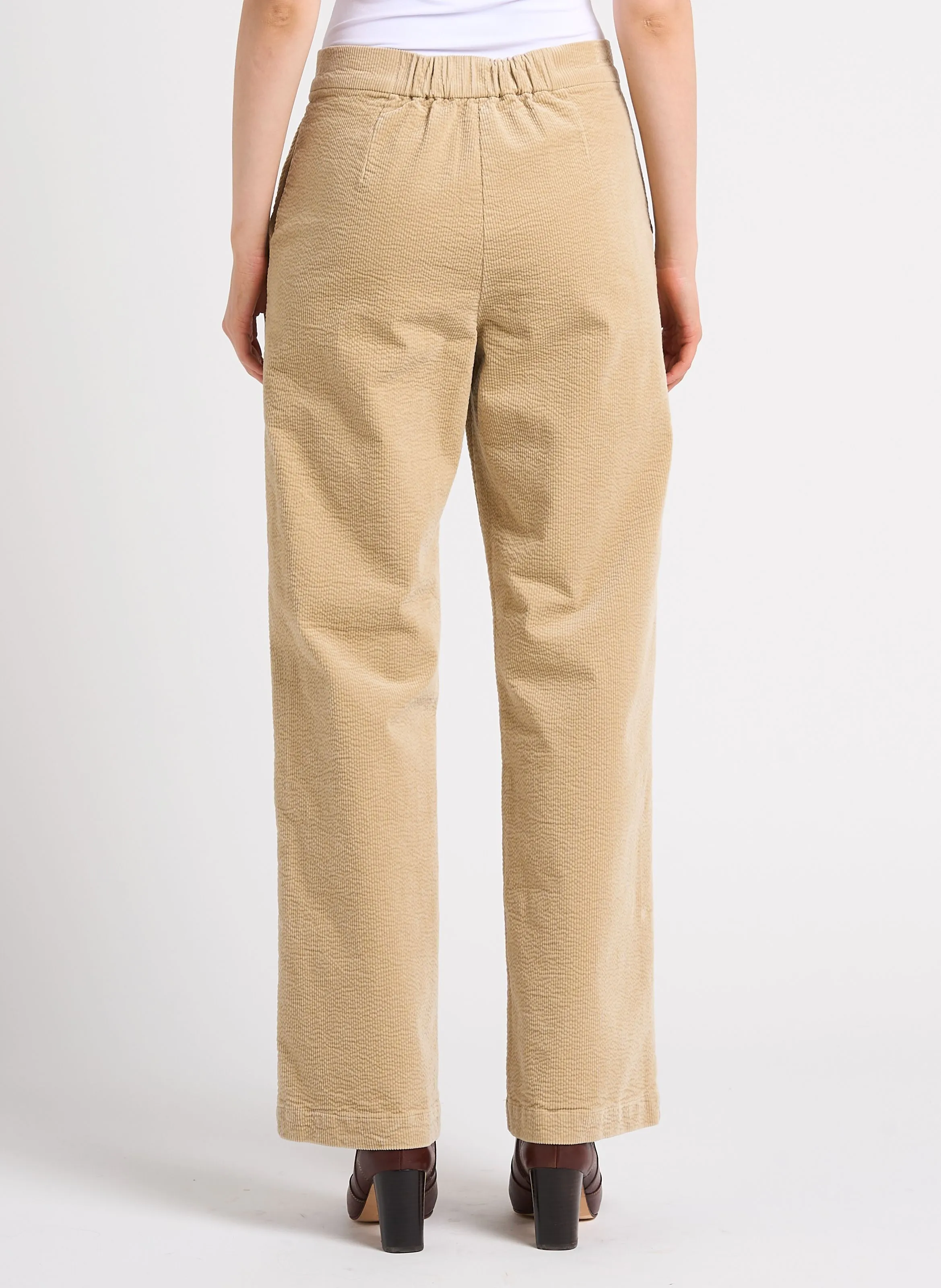 Pantalón recto de algodón mezclado en beige