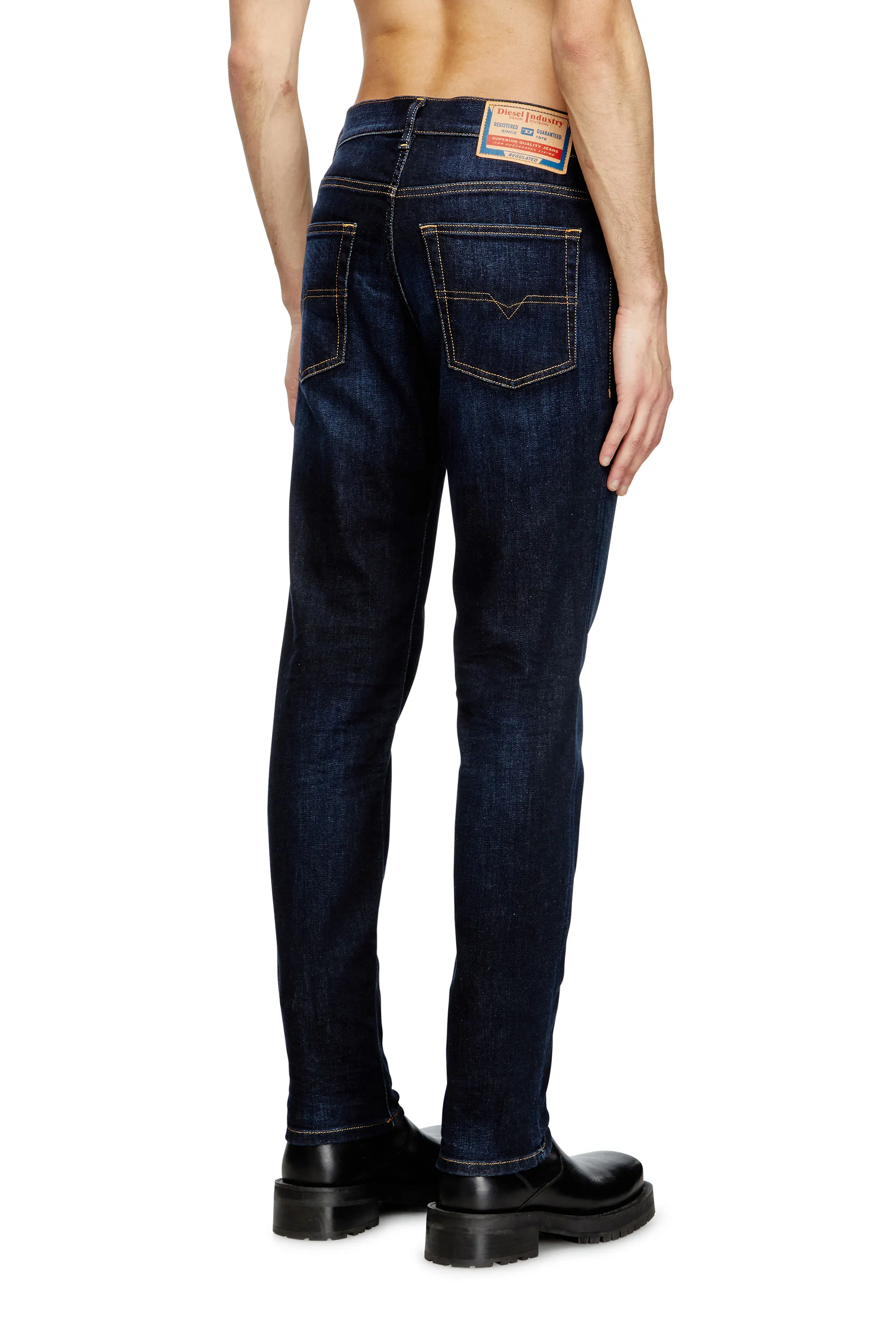REGULAR JEANS 2023 DFINITIVE 009ZS
