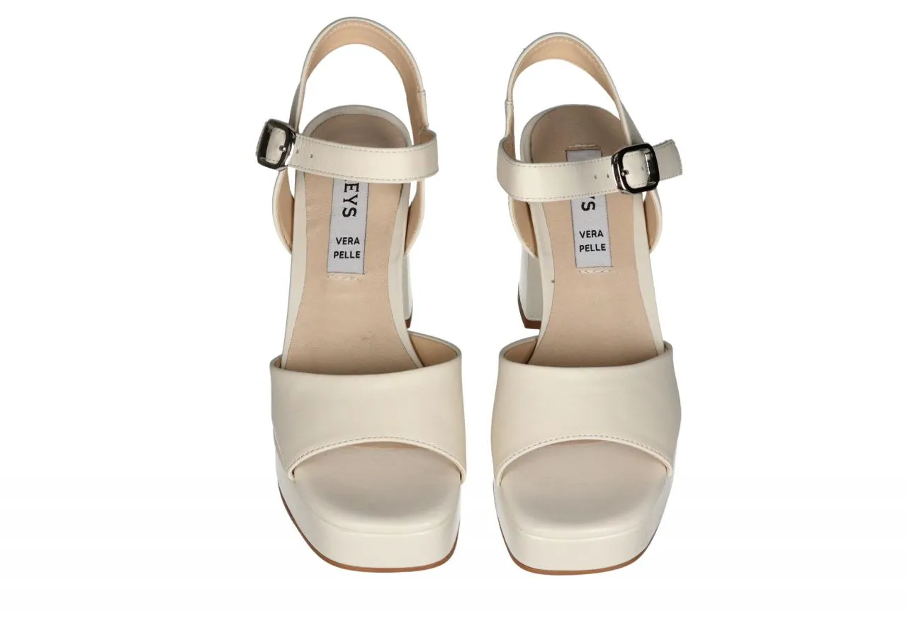 Sandalia Piel Beige Liso Tacón Alto y Pataforma
