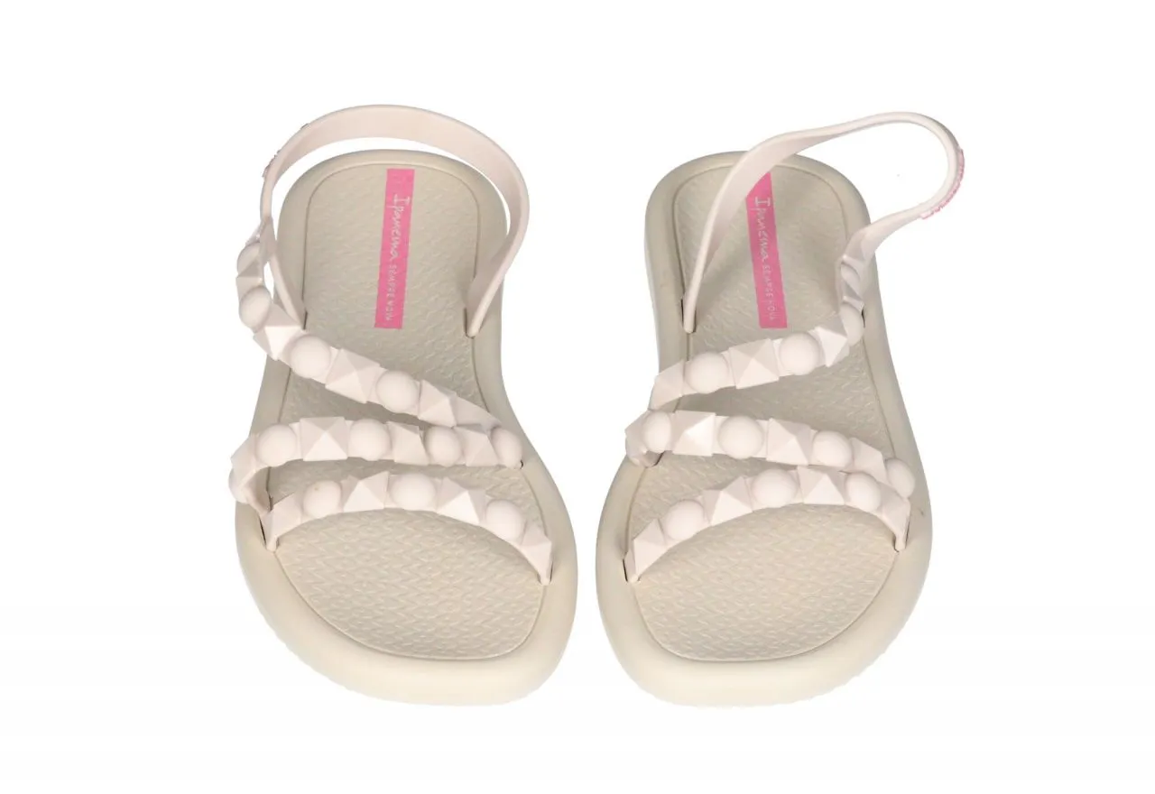 Sandalia Playa Beige Tiras Tachas Redondas y Triangulares