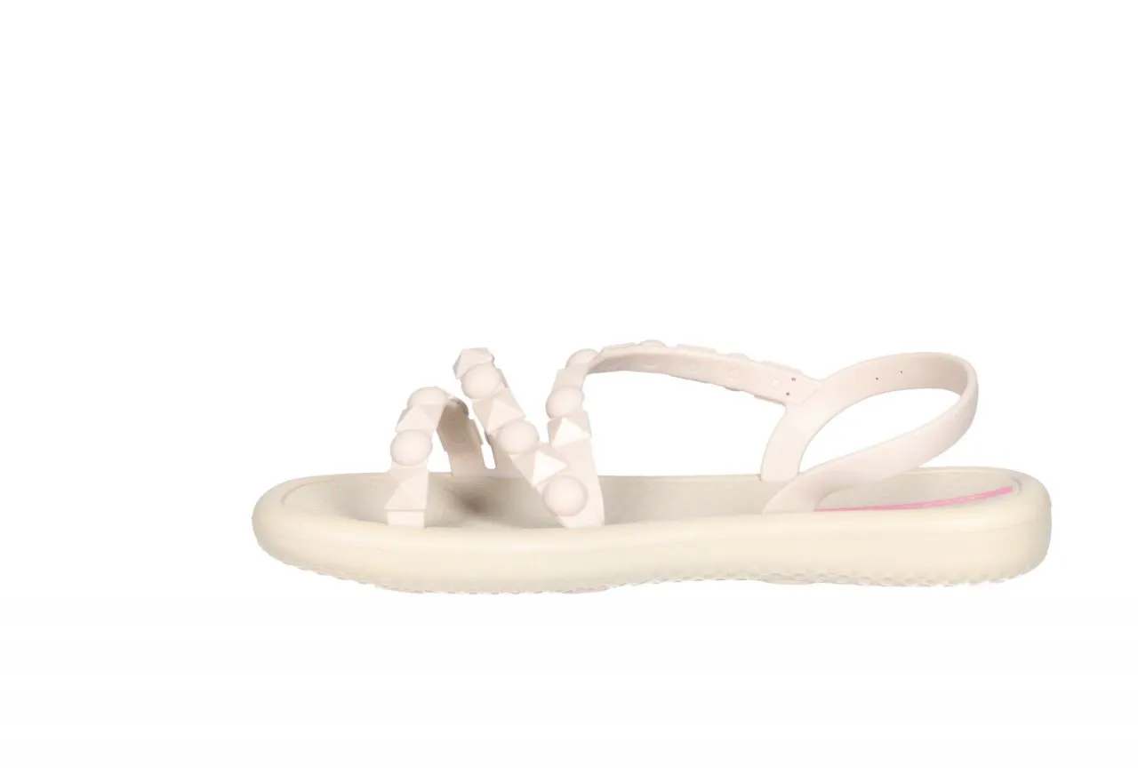Sandalia Playa Beige Tiras Tachas Redondas y Triangulares