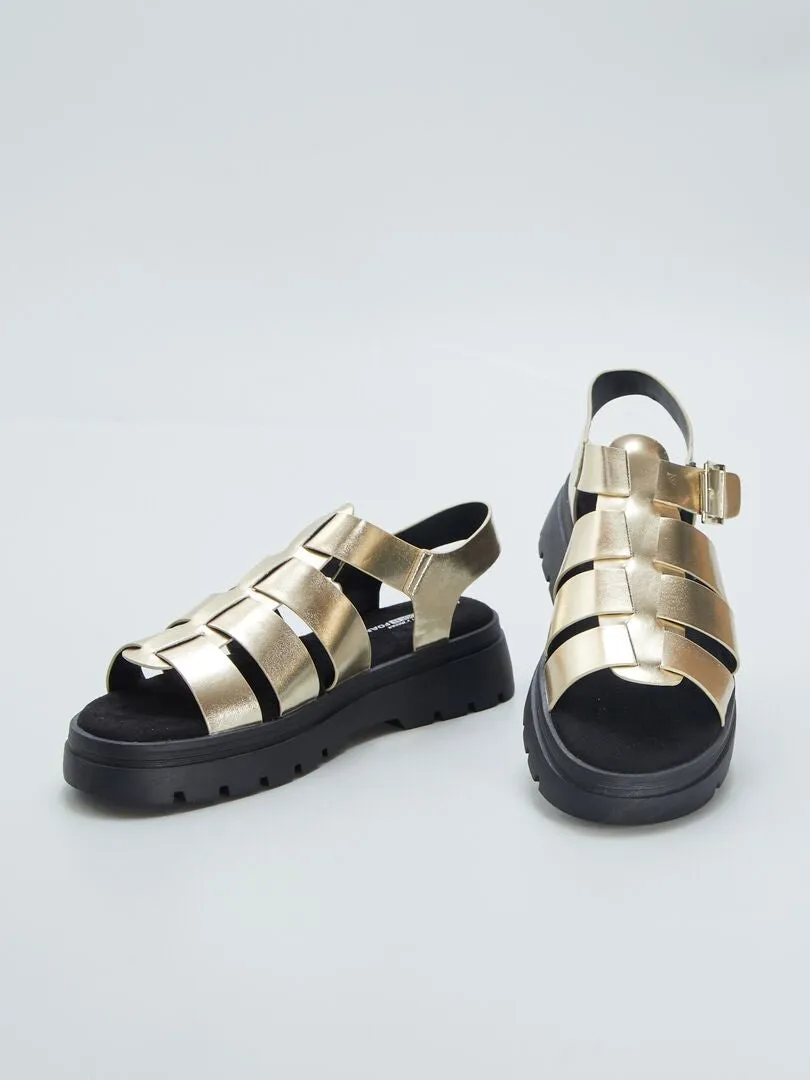 SANDALIAS DORADAS CON SUELA GRUESA  BEIGE
