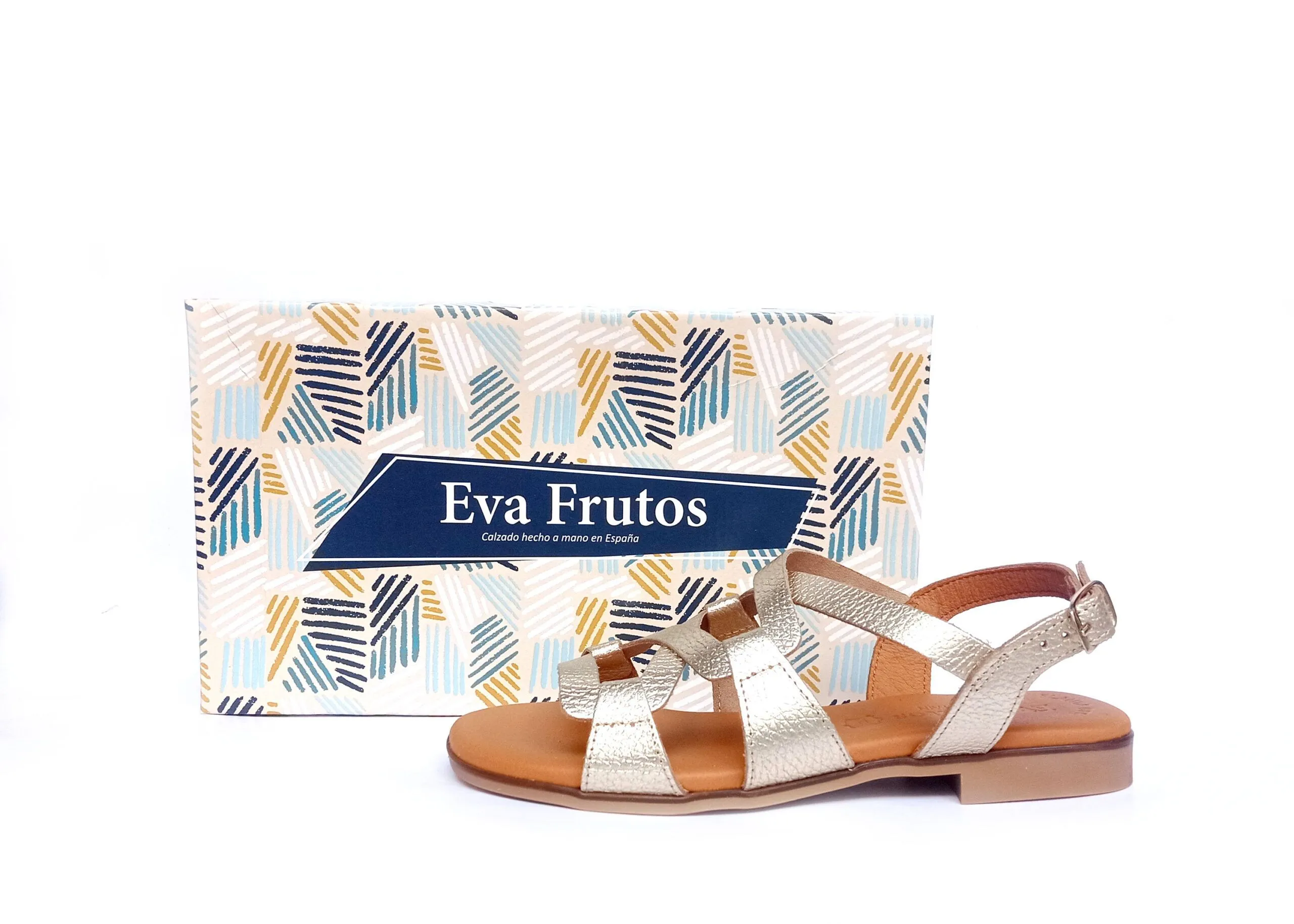 Sandalias planas de tiras cruzadas EVA FRUTOS oro