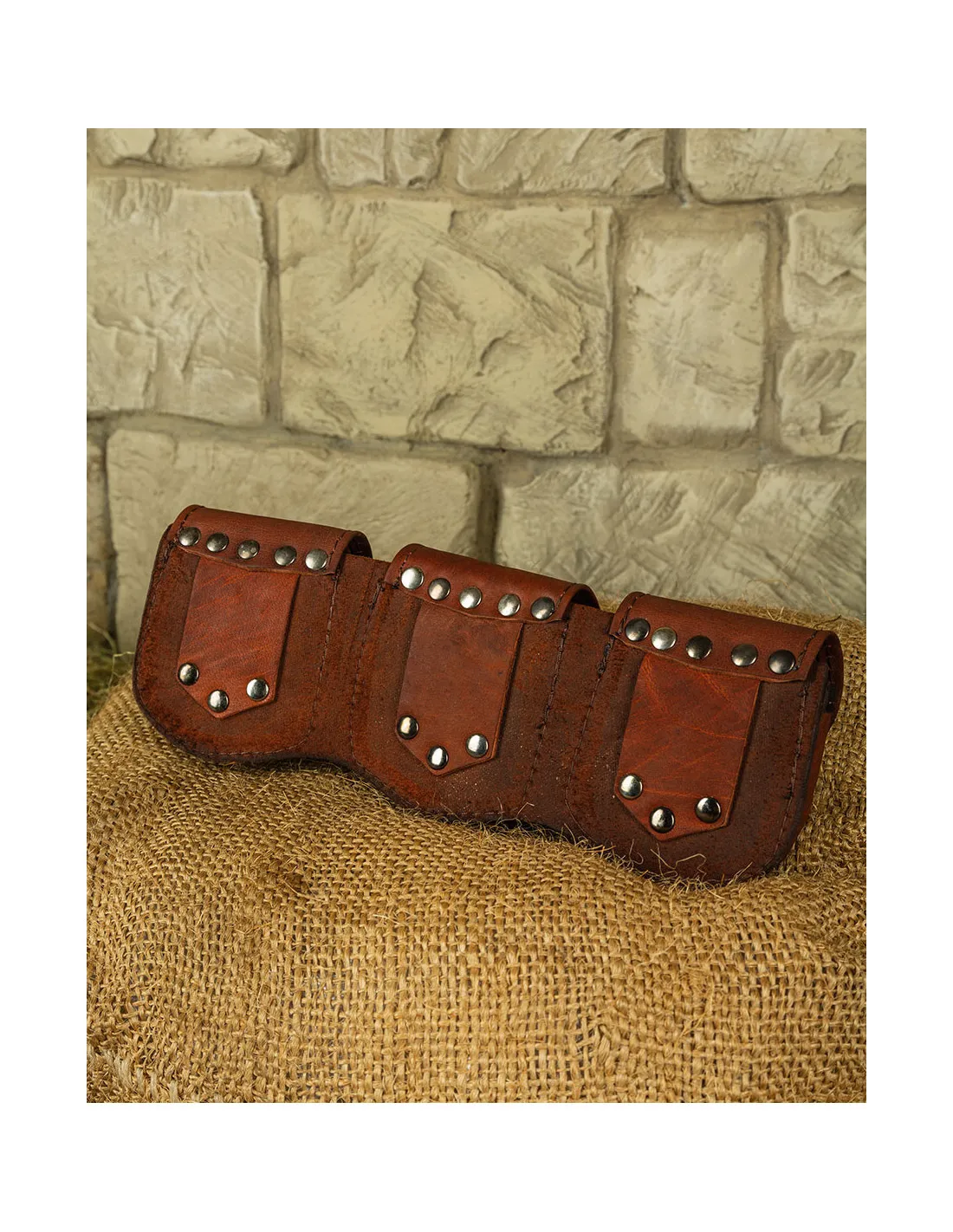 Set 3 bolsos medievales León para cinturón en marrón
