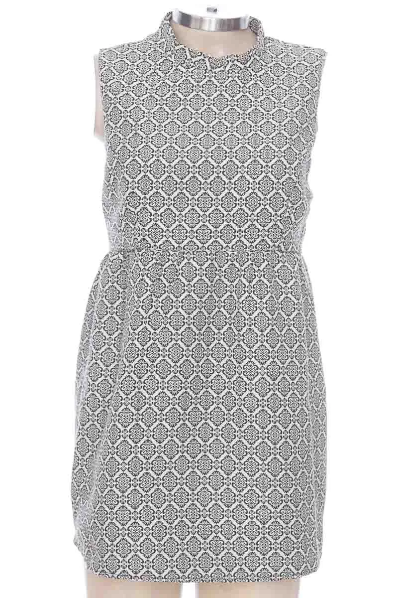 VESTIDO / ENTERIZO COLOR BLANCO  FOREVER 21