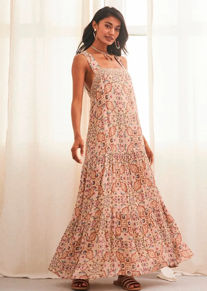 Vestido largo bordado Nonet