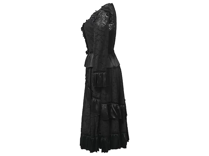 Vestido midi de encaje negro con detalle de lazo y volantes de Dolce & Gabbana en poliamida 