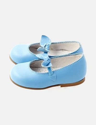 Villena Zapato azul con lazo
