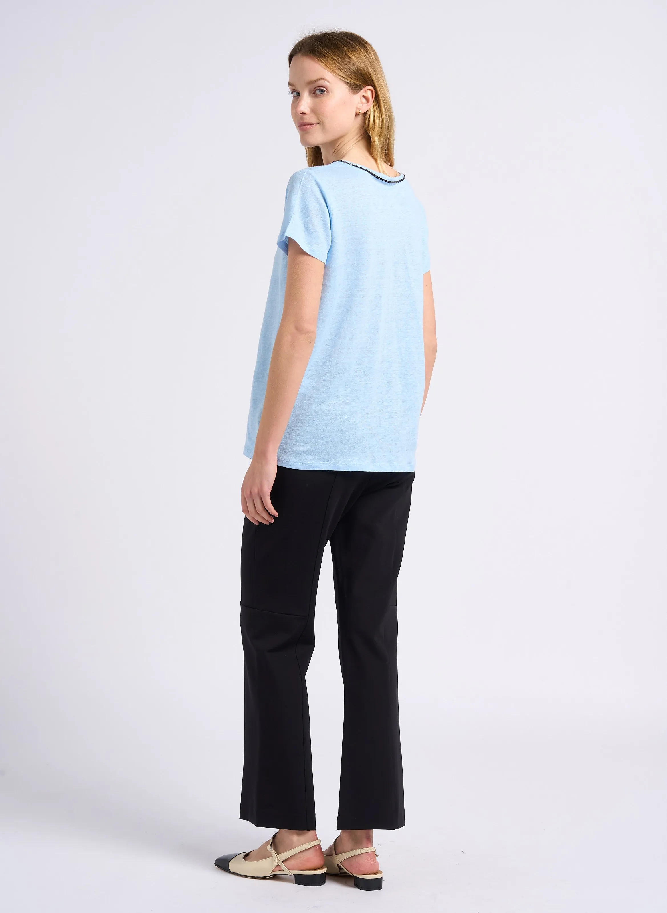 ZAPA TASMANIE  CAMISETA DE LINO CON CUELLO EN V EN AZUL