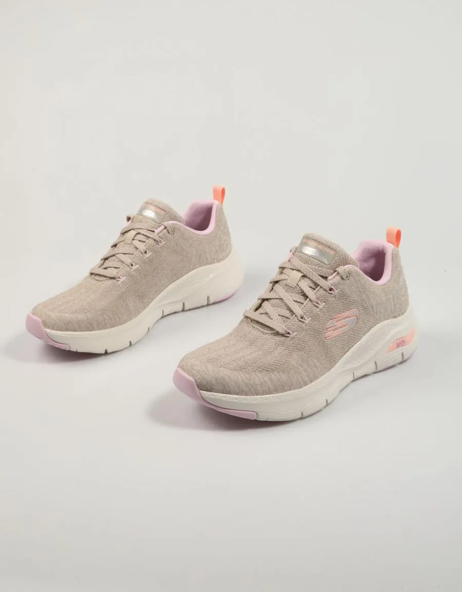  zapatillas SKECHERS Arch Fit en Beige 83188