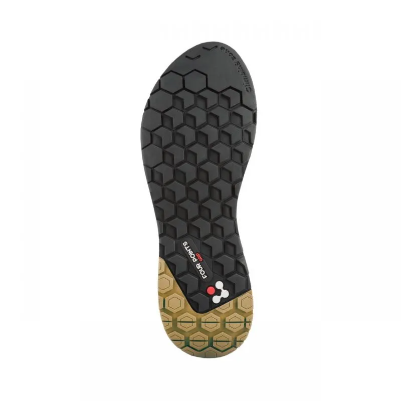 Zapatos de aproximación Millet Amuri Leather Mid Dry (olive) hombre