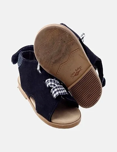 Zara Sandalia azul marina detalle cuadros